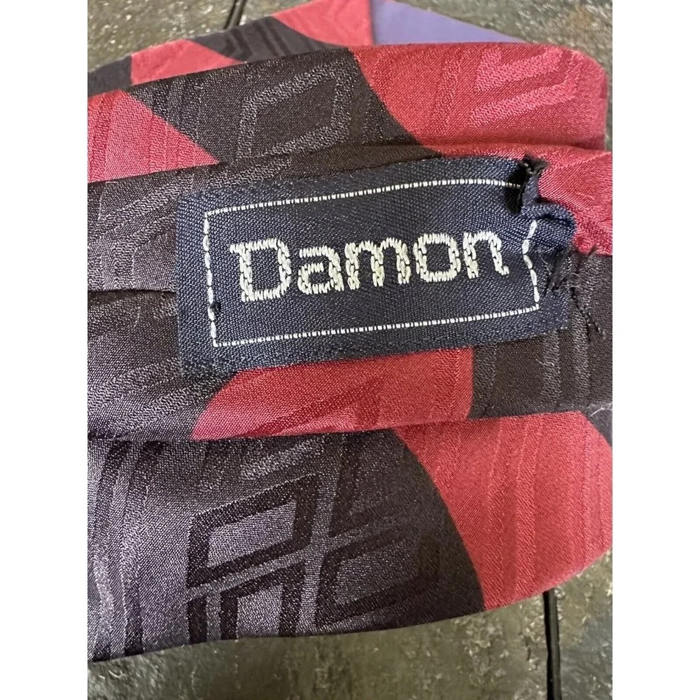 Vintage USA Made Damon 100% Silk Necktie Tie Silk Art Deco 56”x3.75”